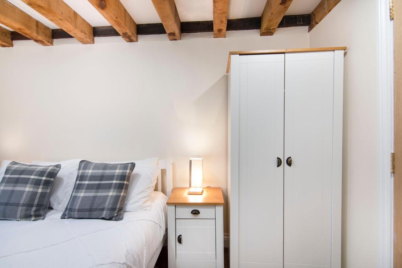 Вилла The Roost Group - The Coach House - Hot Tub Грейвсенд Экстерьер фото