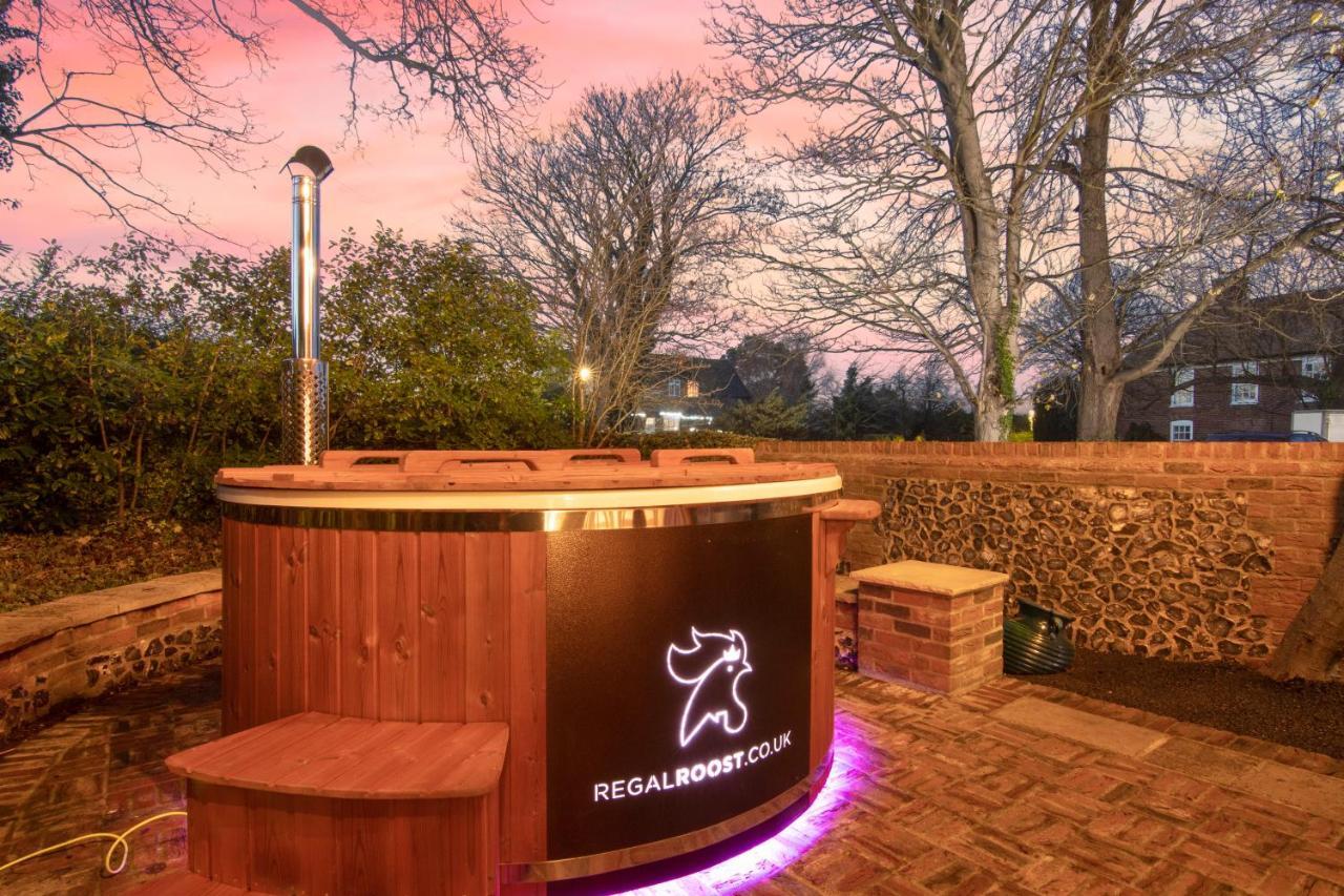 Вилла The Roost Group - The Coach House - Hot Tub Грейвсенд Экстерьер фото