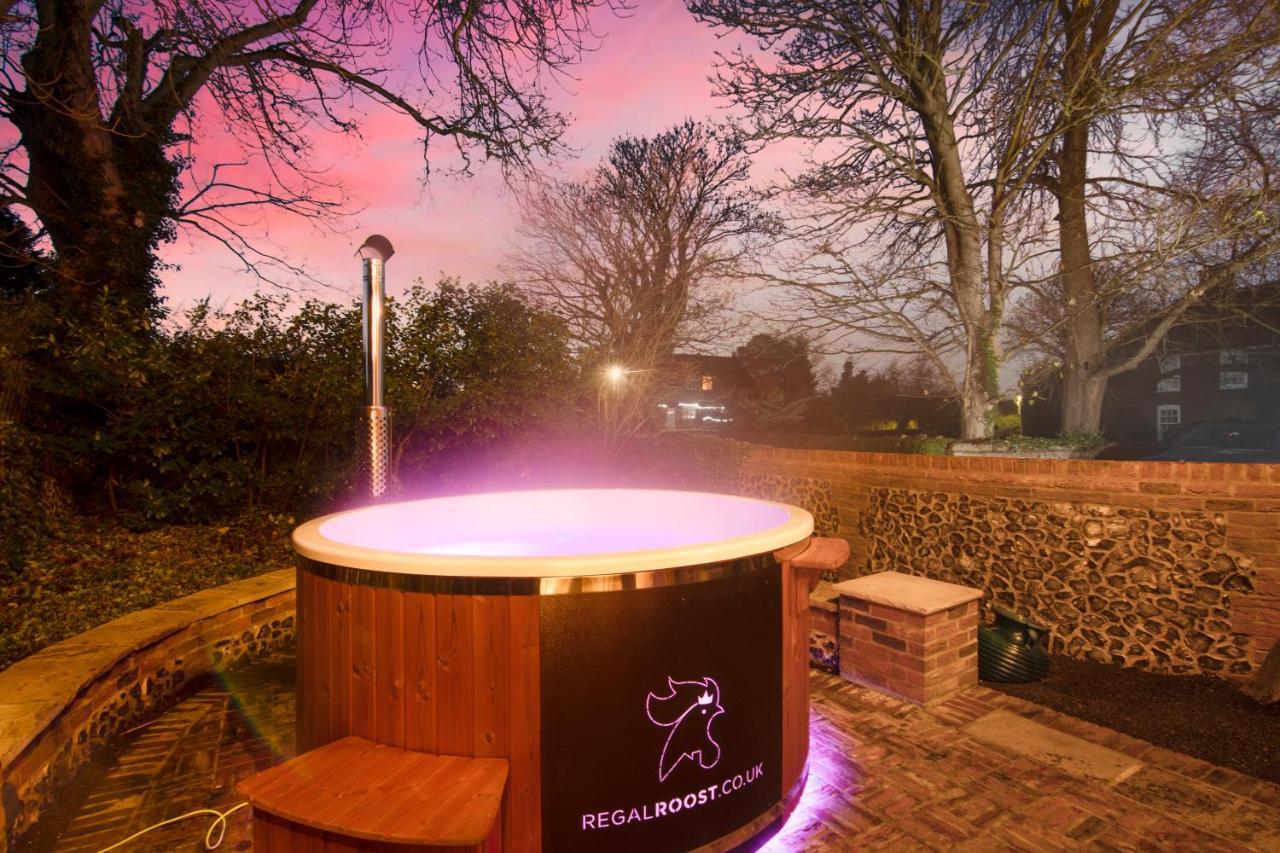 Вилла The Roost Group - The Coach House - Hot Tub Грейвсенд Экстерьер фото
